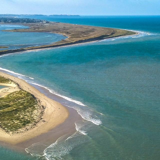 Le Bout du Monde et le havre de la Vanlée vus du ciel