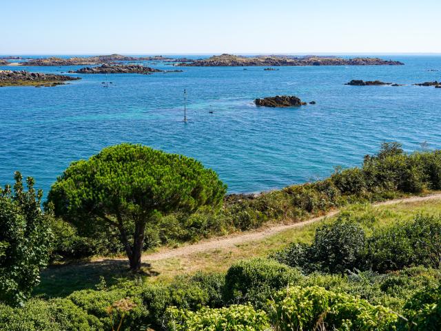 Wanderweg auf der Grande Île de Chausey