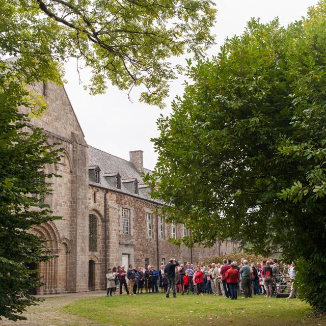 Visite guidée de l'Abbaye de La Lucerne-d'Outremer