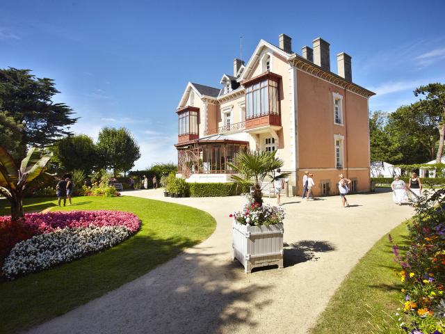 Musee Et Jardin Dior Alexandre Lamoureux