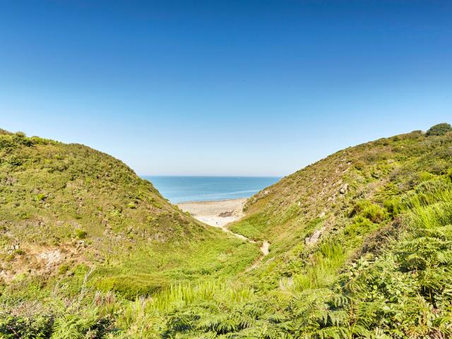 La vallée du Lude baignée de soleil