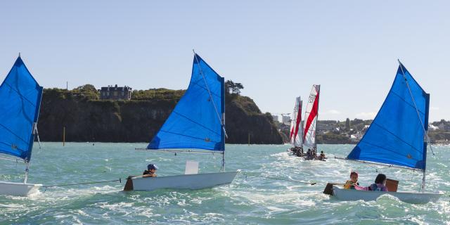 Bateau Navigation Optimist 1