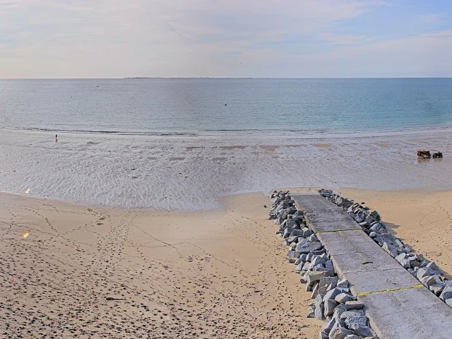 Blick auf Granville von der Webcam am Strand von Coudeville-sur-Mer aus