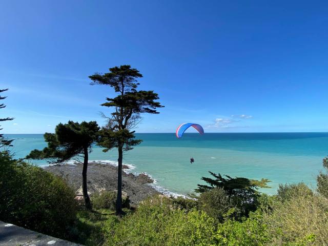 Vue du jardin Dior à Granville