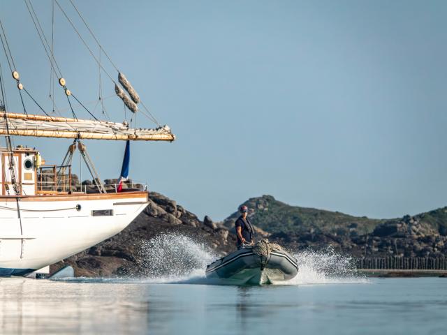 Le Marite A Chausey Bleu Nacreco 2