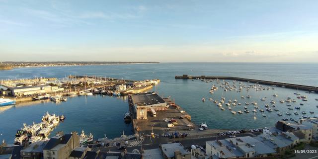 Vue Sur Le Port Et Carolles