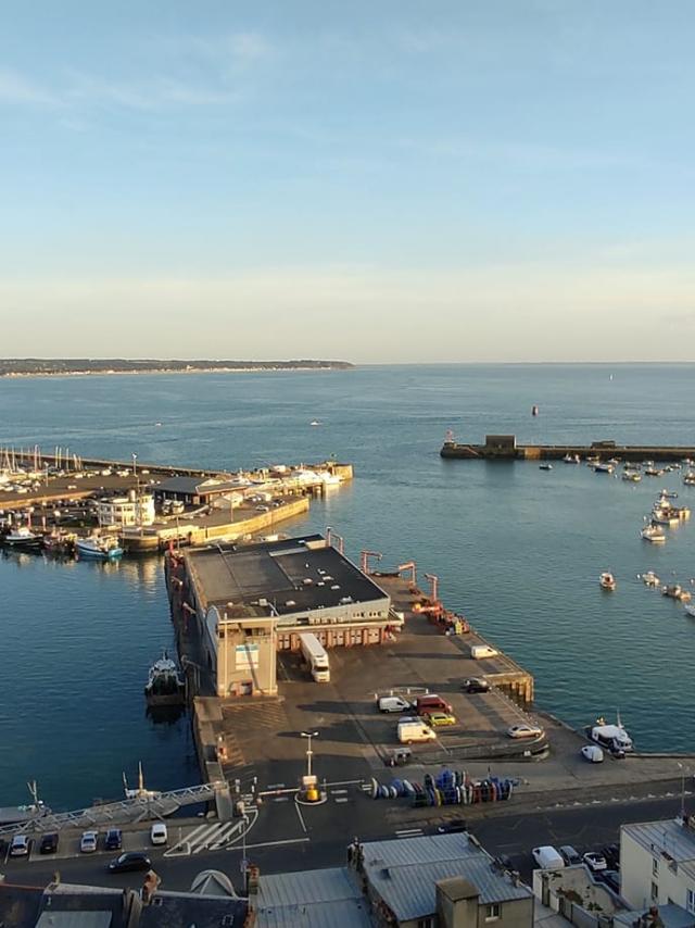 Blick Auf Den Hafen Und Carolles