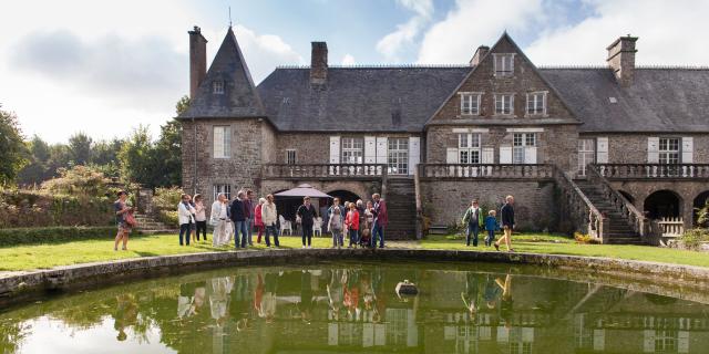 LE LOGIS D'ÉQUILLY - Seigneurie prospère au Moyen-Age et Granvillière au XVIIIème siècle