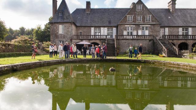 LE LOGIS D'ÉQUILLY - Seigneurie prospère au Moyen-Age et Granvillière au XVIIIème siècle