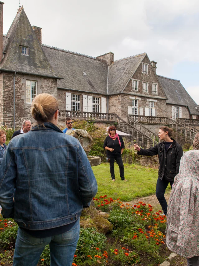 LE LOGIS D'ÉQUILLY - Seigneurie prospère au Moyen-Age et Granvillière au XVIIIème siècle