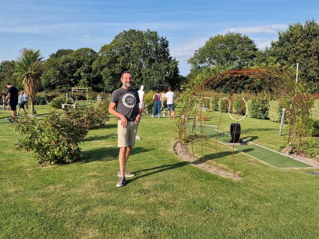 Sylvain Cléraux, gérant du Green Minigolf