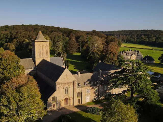 L Abbaye De La Lucerne Credit Otgtm Laury Desvarainn 37223 1