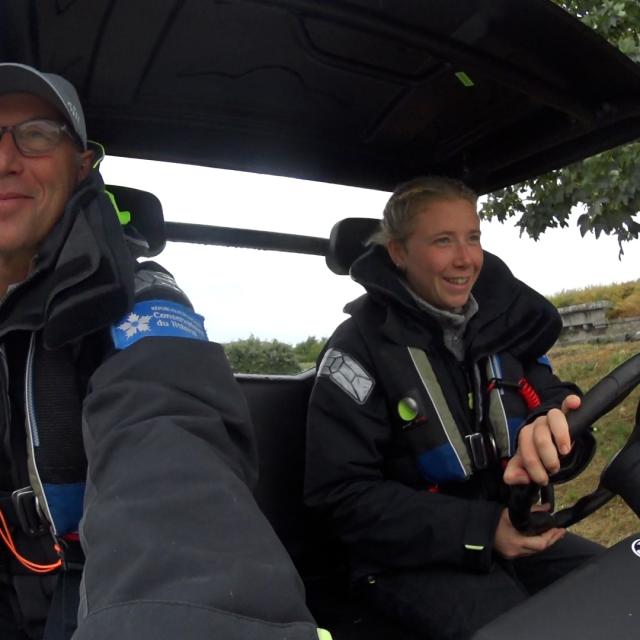 Lisa Et Fred Buggy Credit Photo Frederik Chevallier