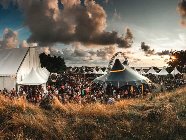 Vue sur le Village du Festival Grandes Marées