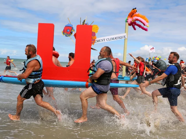 Festival À Fond la Cale à Saint-Martin-de-Bréhal - La course d'OFNI