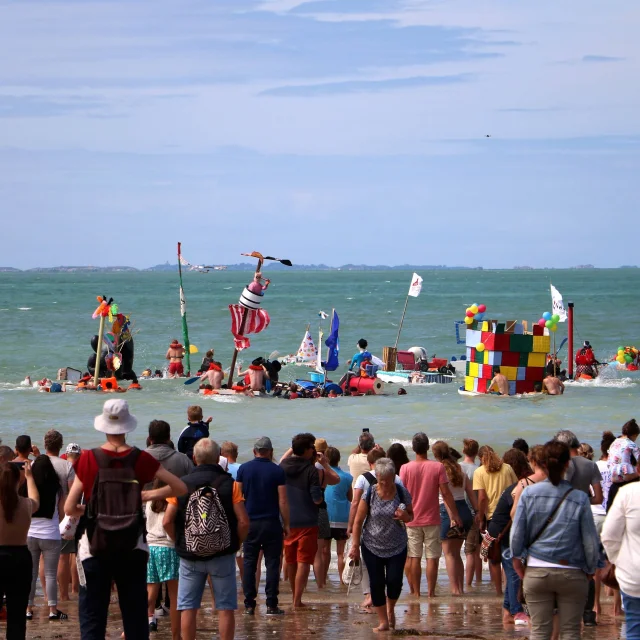 Festival À Fond la Cale à Saint-Martin-de-Bréhal - La course d'OFNI