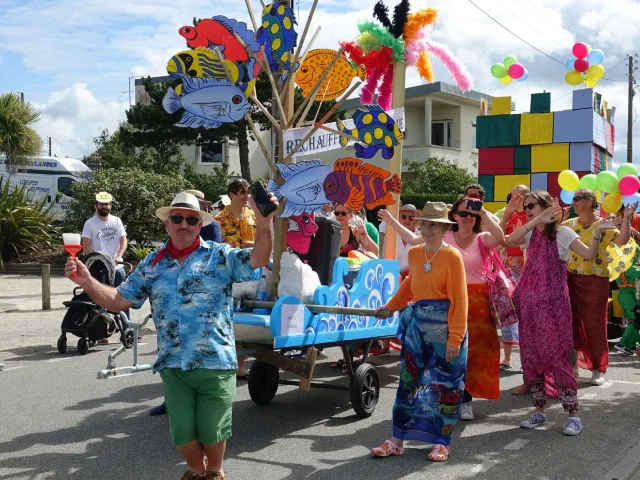 Festival À Fond la Cale à Saint-Martin-de-Bréhal - La course d'OFNI