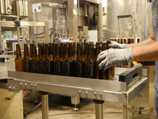 Embouteillage bière Ecume des Falaises